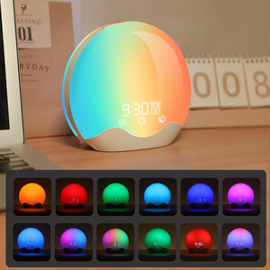 Lámpara de Noche Inteligente con Simulación de Amanecer y Atardecer, Reloj Despertador Digital LED con Luz Nocturna RGB de Doble Cara - Product Image 1