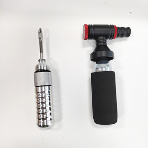 Pompe à air portable d'urgence 16g pour pneus <span class=keywords><strong>de</strong></span> vélo (route et VTT) avec <span class=keywords><strong>valve</strong></span> Presta / Schrader - Product Image 3