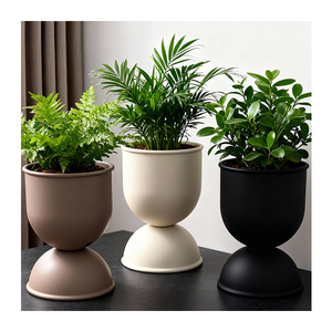 <span class=keywords><strong>Pot</strong></span> de fleurs en plastique de style nordique moderne à <span class=keywords><strong>design</strong></span> divisé pour la maison et le jardin, intérieur/extérieur, décoration ronde - Product Image 1
