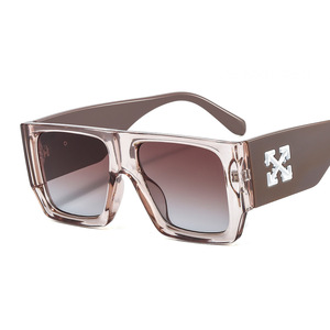 2022 nuovi uomini di marca designer <span class=keywords><strong>occhiali</strong></span> da sole donna classici Influencers grandi <span class=keywords><strong>occhiali</strong></span> da sole oversize logo personalizzato <span class=keywords><strong>occhiali</strong></span> di lusso all'ingrosso - Product Image 3