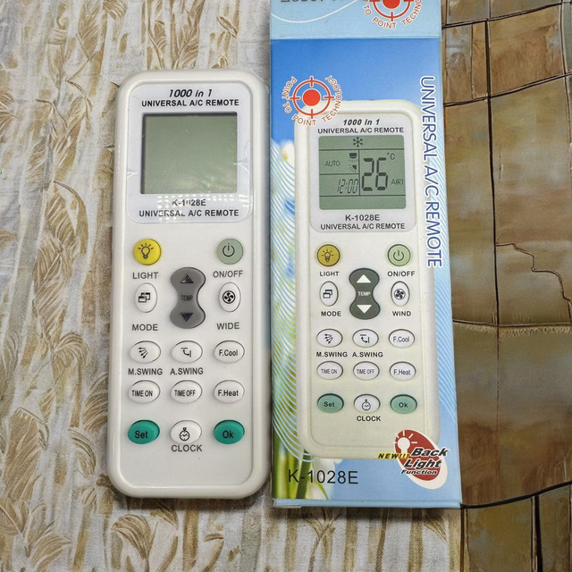 Mini Smart LED Touch Control Universal Remote Control with AAA Battery 4 Buttons 10m Range for Home Air Conditioners