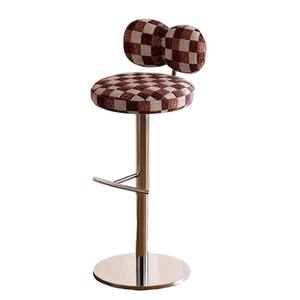 Tabouret de bar rouge et blanc à carreaux, hauteur réglable, usage commercial - Product Image 4