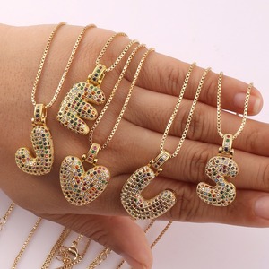 Collier de rappeur très vendu, collier avec pendentif en zircon coloré, lettre anglaise, collier avec pendentif en forme de lettre, 26 lettres, collier avec breloque épaisse, idée de bijoux de fête - Product Image 4