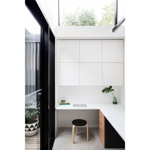 Diseño de Espacio de Vida al Aire Libre para Villa Moderna con Estructura de Acero Ligero - Product Image 5