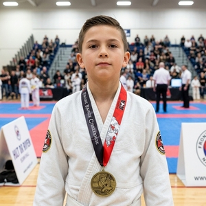 Médaille personnalisée de Taekwondo et d'arts martiaux, récompense sportive personnalisée avec ruban et logo imprimés sur mesure - Product Image 1