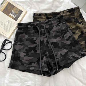 2025 verano moda tendencia nuevos pantalones cortos de camuflaje mujeres Y2K Streetwear cintura alta Slim Spice Girls una pierna ancha Joker pantalones Casuales - Product Image 2