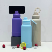 Bouteille d'eau magnétique MagSafe en acier inoxydable écologique pour le camping avec support de téléphone, conception à double paroi sous vide pour eau bouillante