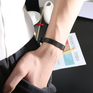 <span class=keywords><strong>Bracelet</strong></span> de montre en acier titane en gros pour hommes et femmes, pour couples, accessoires de bijoux de mode DIY - Product Image 1