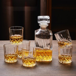 Bouteille à whisky en verre transparent gravé sans plomb de 800 ml et 1000 ml avec bouchon pour <span class=keywords><strong>vodka</strong></span>, bourbon, brandy - Product Image 1