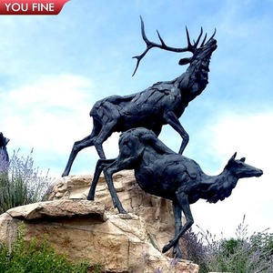 YOUFINE Escultura Grande de Dos Ciervos en Bronce con Textura Rugosa, Ciervo Macho y Cierva Hembra sobre Base de Roca Natural para Entrada de Parque de Montaña o Rancho - Product Image 2