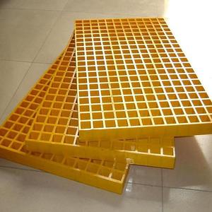 Grille en plastique renforcé de fibres de verre - un type de grille en fibre de verre utilisée pour le drainage <span class=keywords><strong>sur</strong></span> les plateformes de passerelles - Product Image 2