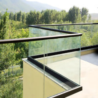 Balustrades en verre d'extérieur avec balustres pour terrasse