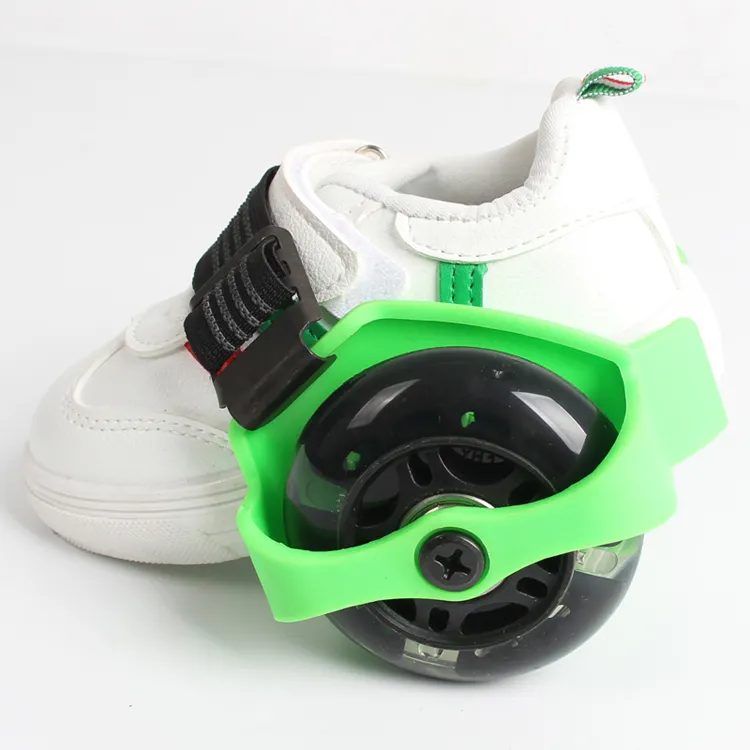 חם פלאש רולר 2 גלגלים רולר ילדים צעצועי Attachable לנעליים