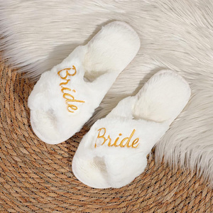 Pantofole da <span class=keywords><strong>sposa</strong></span> con cinturino incrociato da donna per il giorno del matrimonio traspirante e soffice pantofola ricamata bianca - Product Image 3