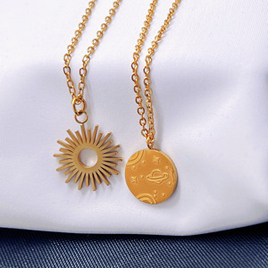 Hot Planet Saturn Mặt Dây Chuyền Vòng Cổ Cho Nam Nữ Dây Chuyền Dài Điều Chỉnh Được Hình Ngôi Sao Mặt Trăng Bằng Thép Không Gỉ Trang <span class=keywords><strong>S</strong></span>ức Cá Nhân - Product Image 6