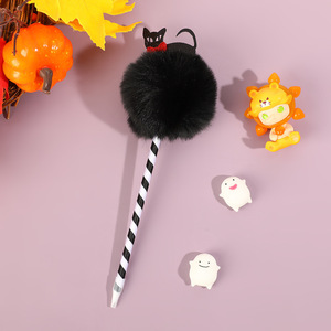 Stylo d'écriture de chauve-souris Halloween unique tête de citrouille pompons doux gonflés 0.7mm stylos à bille écriture en peluche pour bureau faveurs de fête à la maison - Product Image 5
