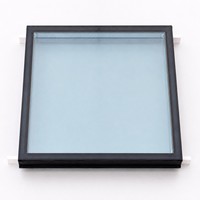Vitrage double isolant et sécurisé pour projet de studio de design d'entreprise de décoration