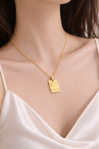 Nouveau collier avec pendentif carré en lettres pour femmes, <span class=keywords><strong>or</strong></span> 18 carats, collier personnalisé gravé, <span class=keywords><strong>médaille</strong></span> en <span class=keywords><strong>or</strong></span> avec initiale, pendentif en lettres - Product Image 4