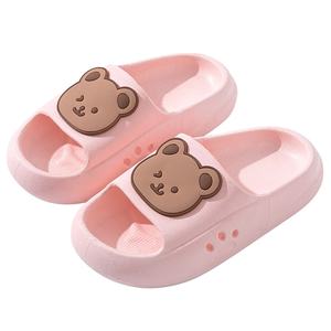 Pantoufles pour enfants EVA dessin animé mignon d'ours pour bébés garçons et filles enfants chaussures d'été familiales antidérapantes - Product Image 1