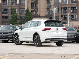 <span class=keywords><strong>Volkswagen</strong></span> Tiguan L 2023 330TSI R-Line Premium <span class=keywords><strong>SUV</strong></span> Usado 2.0T 186HP 7DCT FWD Conducción Inteligente Auto Familiar Espacioso - Product Image 5