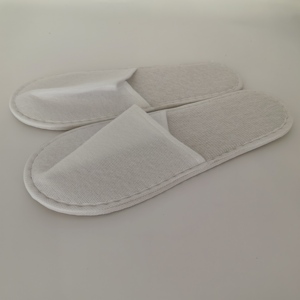 Pantofole Spa personalizzabili monouso di lusso Hotel morbido e confortevole in velluto - Product Image 2