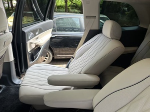 Fundas de Asiento Completas para AMGGLS63 -- Gris Plateado Perla con Beige (Seis Plazas) - Product Image 2