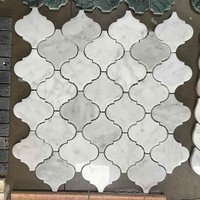 Mosaïque de marbre poli au jet d'eau moderne, design irrégulier, pour crédence murale intérieure de cuisine et salle de bain
