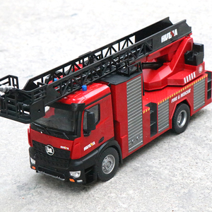 1/14 <span class=keywords><strong>Huina</strong></span> <span class=keywords><strong>1561</strong></span> Control remoto rociador camión de bomberos 22CH 2,4 GHz RC juguete de ingeniería con escalera y Luz - Product Image 5