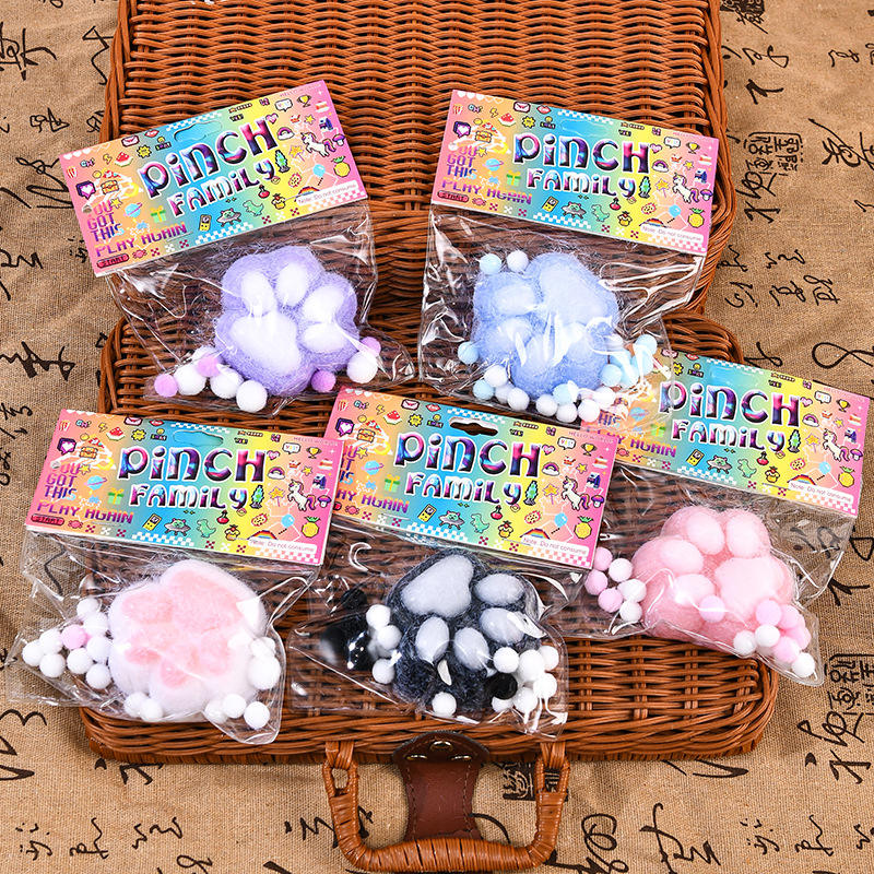 กรงเล็บแมวขนาดใหญ่หยิกผสมสี