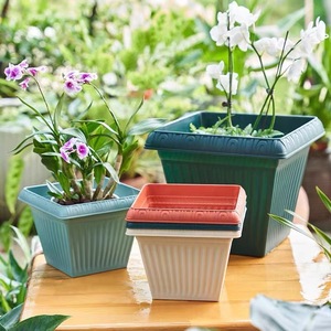 Pot de fleurs carré en résine nordique, grande taille, avec trou de drainage, pour balcon et jardin - Product Image 2