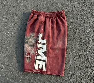 Shorts Bermuda déchirés pour hommes, imprimé par sublimation, taille élastique, motif lettres rouges, style streetwear - Product Image 2