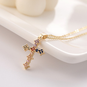 Collier croix étanche plaqué or 18 carats avec diamants CZ, pendentif <span class=keywords><strong>crucifix</strong></span> coloré arc-en-ciel en zircon cubique glacé pour femme, bijoux - Product Image 5