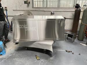 Évier mural industriel moderne en acier inoxydable 304 pour <span class=keywords><strong>cuisine</strong></span> et salle de bain, lavabo à <span class=keywords><strong>main</strong></span> poli pour écoles et commerces - Product Image 6