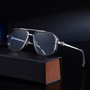 Lunettes de soleil Tb Noir pour hommes, monture carrée, en alliage de cuivre noir, verres PC UV400, emballage en boîte - Product Image 2