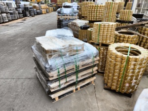 Piezas de excavadora B25 B25V, piezas de tren de rodaje, rodillo de transmisión - Product Image 3