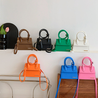 Bolso de Mano Cruzado Cuadrado Pequeño y Elegante de Color Sólido con Bolsillo para Teléfono, Estilo Nuevo