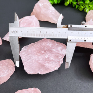 Pedras de Cura Naturais em Atacado de 5-8cm Cristal de Quartzo Rosa Cru Tendência de Moda Decoração - Product Image 2