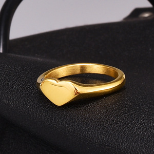 Anillos de Compromiso y Boda Románticos de Acero Inoxidable con Baño de Rodio, con Engaste de Garras, Certificados para Mujeres y Chicas, de Yours/Betty & Joyce - Product Image 6