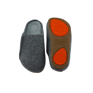 Sabots Fourrés pour Femme et Homme Pantoufles d'Hiver <span class=keywords><strong>en</strong></span> Liège Pelucheux Mules <span class=keywords><strong>en</strong></span> Liège et Fourrure Chaussures de Maison <span class=keywords><strong>en</strong></span> Peluche Courte et Liège pour l'Hiver - Product Image 3