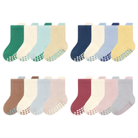 Lot de 4 paires de chaussettes personnalisées antidérapantes pour bébés et tout-petits, en coton doux, idéales pour le trampoline et le sol