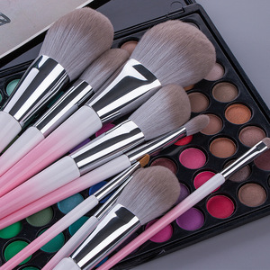 Brosse à barbe à poils blancs de style cosmétique japonais de Yiwu, manche gris pour hommes, ensemble de pinceaux de maquillage mignons, emballage en boîte - Product Image 6