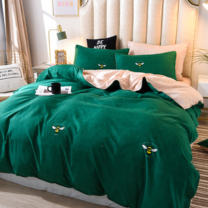 Ensemble de literie en microfibre 100% polyester utilisable quatre <span class=keywords><strong>saisons</strong></span>, linge de lit avec impression abeille de dessin animé mignon - Product Image 2