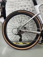 Pneus de vélo de gravier haute performance pour l'aventure sur route et hors route RS-13S 9,9 kg 700*40C