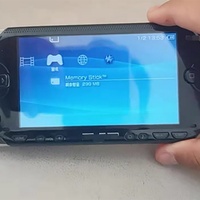 Console de jeu portable PSP 1000 reconditionnée - Sans fil 2,4 GHz, prise EU/US, multilingue, extension TF 256 Go, prend en charge le multijoueur