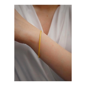 22 Carat 10g Ribbed <b>Bracelet</b> Ajda Design Plain <b>Fashion</b> <b>Cuff</b> <b>Bracelets</b> - Product Image 1