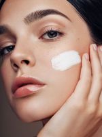 OEM/ODM crème visage blanchissante de haute qualité OEM crème visage hydratante nourrissante réparatrice probiotiques