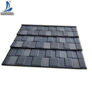 Tuiles de toiture en acier Aluzinc avec revêtement en pierre de <span class=keywords><strong>Gambie</strong></span>, résistantes à la chaleur, matériaux de toiture modernes pour toiture en structure métallique - Product Image 1