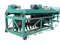 Machine à retourner le compost organique à résidus de sucre, type à rainures simples