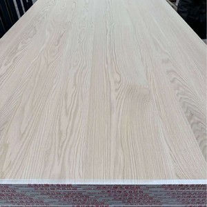 <span class=keywords><strong>Planche</strong></span> <span class=keywords><strong>de</strong></span> bois massif en chêne rouge, texture dense, résistante au vieillissement, pour meubles <span class=keywords><strong>de</strong></span> chambre et décoration <span class=keywords><strong>de</strong></span> complexe hôtelier - Product Image 1