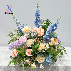 Centro de Mesa Moderno de Seda Artificial Redonda en Color Azul Cielo, Melocotón y Lavanda para Bodas y Regreso a Clases - Product Image 1